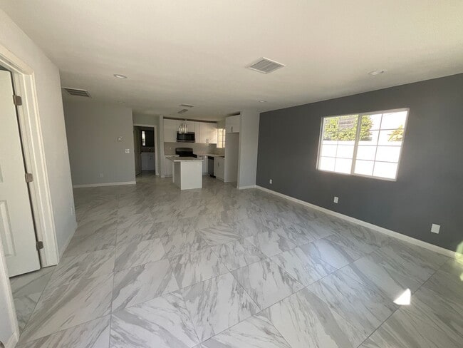 Building Photo - 13921 Downey Ave