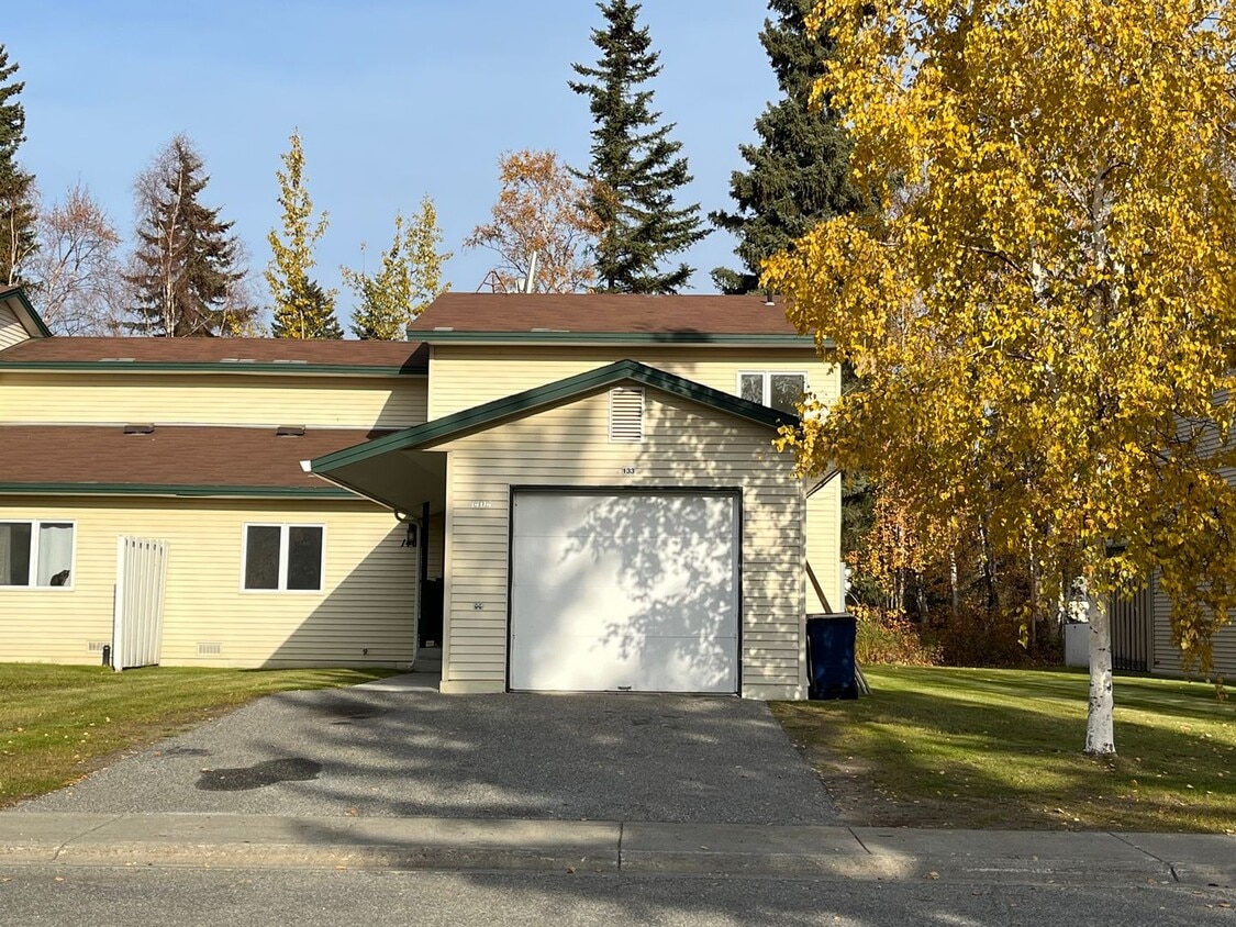 Primary Photo - 3 bedroom in Walden Estates