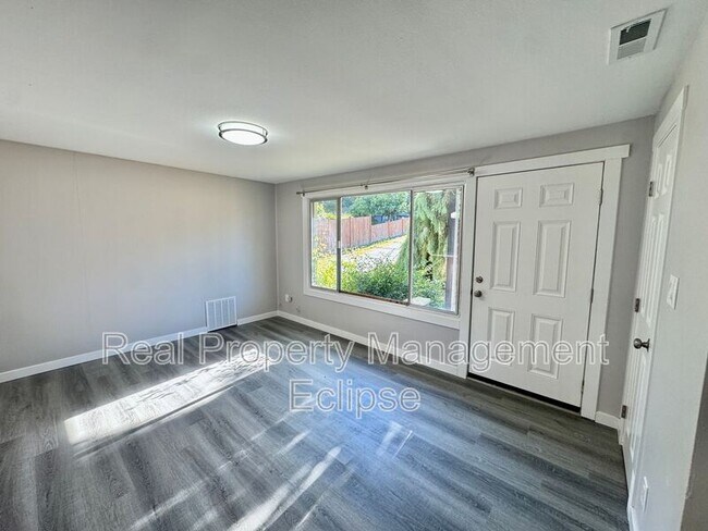 Foto del edificio - 21901 54th Ave W