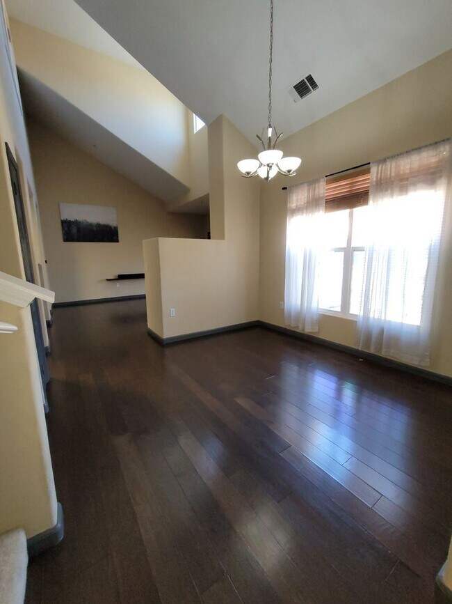 Building Photo - 1 br, 1 bath House - 1364 Milano Drive #2