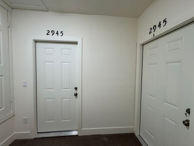 Building Photo - 294