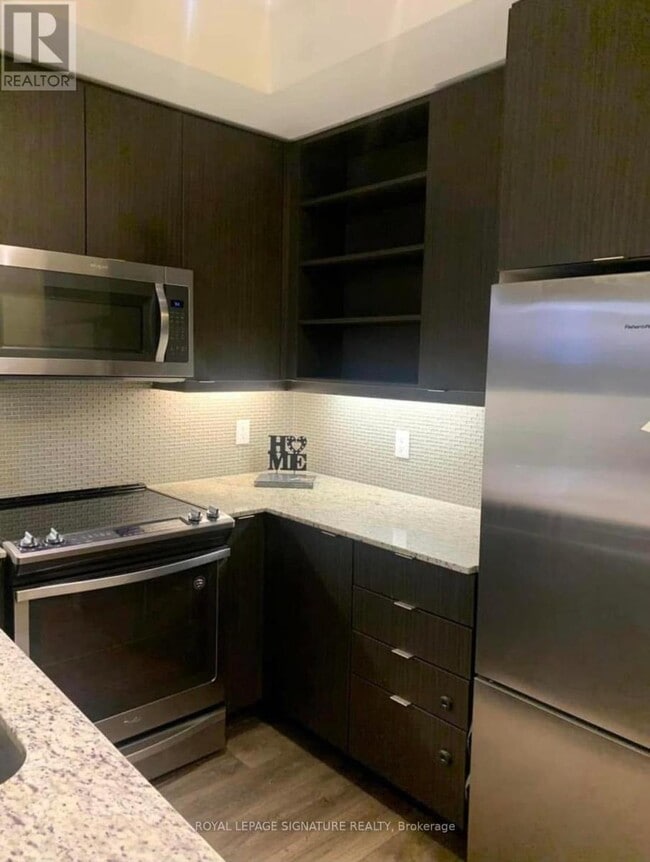 Building Photo - 4633 Glen Erin Dr