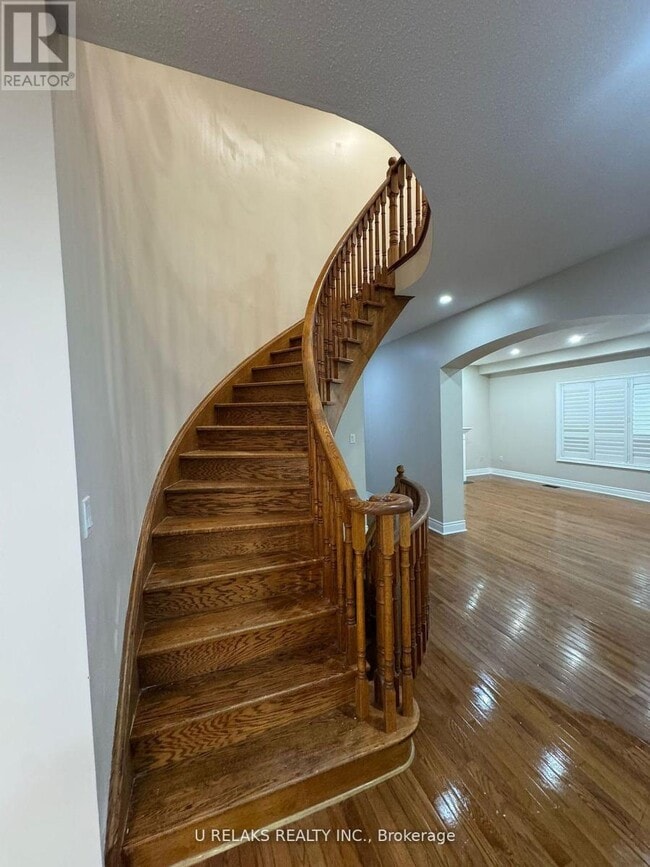 Building Photo - 3681 Bloomington Crescent