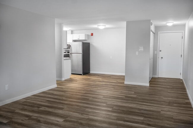 Building Photo - The Gallery Apartments