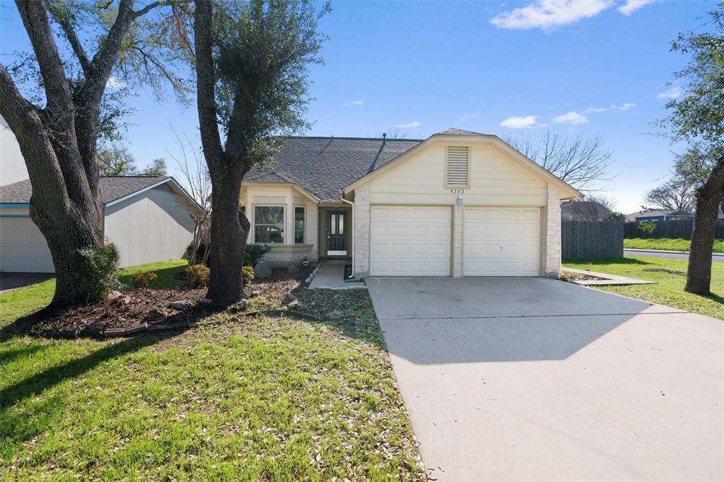 Foto principal - 4303 Steve Scarbrough Dr
