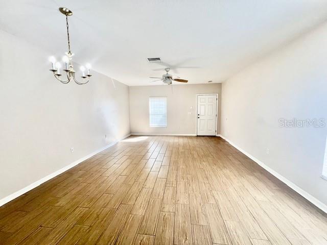 Foto del edificio - 15633 Stable Run Dr