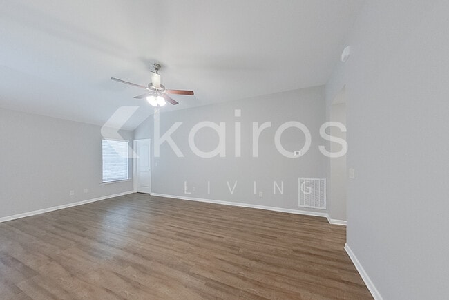 Building Photo - 59 Hideaway Ln