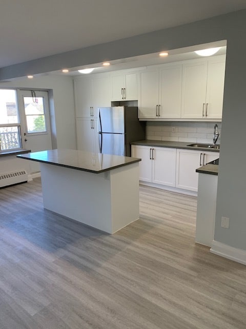 Located in the heart of Port Credit! View... - Located in the heart of Port Credit!  View...