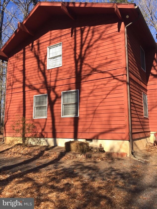 321 Fairway Dr, Locust Grove, VA 22508 House Rental in Locust Grove