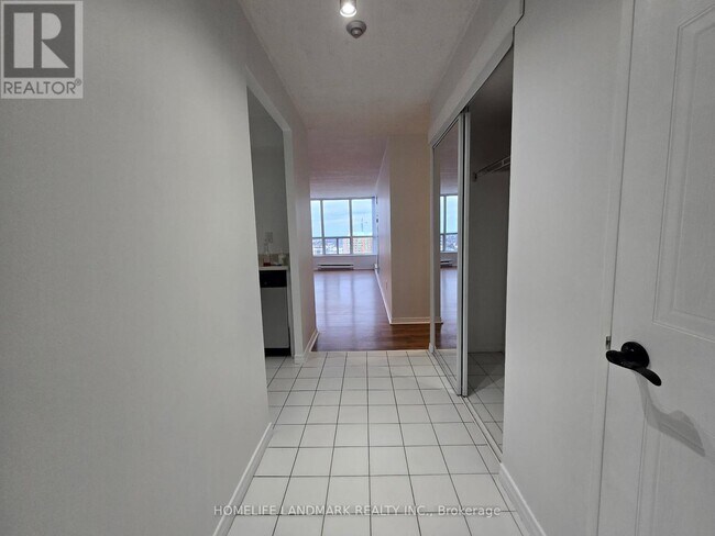 Building Photo - 410 McLevin Ave