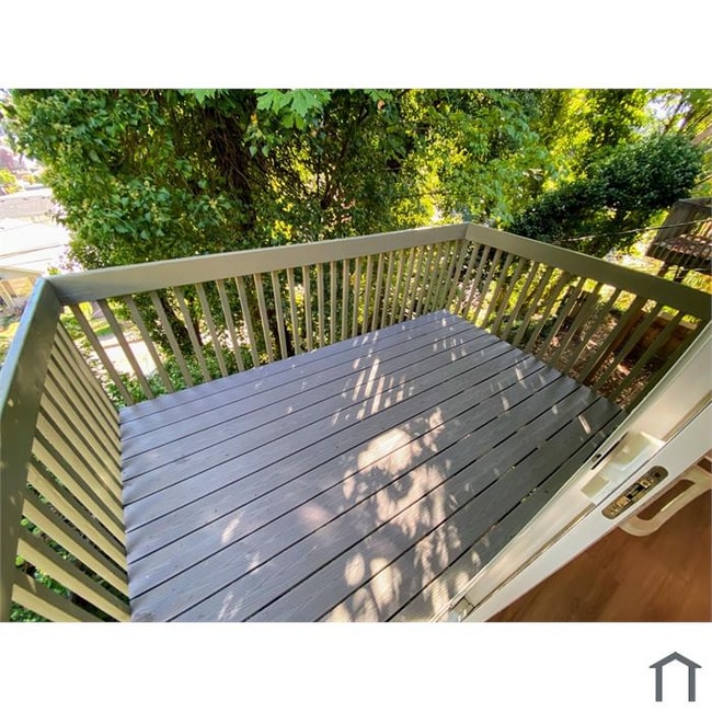 Foto del edificio - 629 Adele Ave