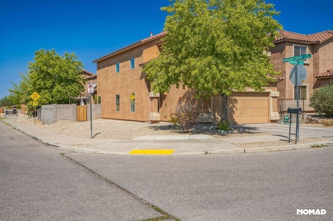 Foto del edificio - Spacious 3BR House in Tucson