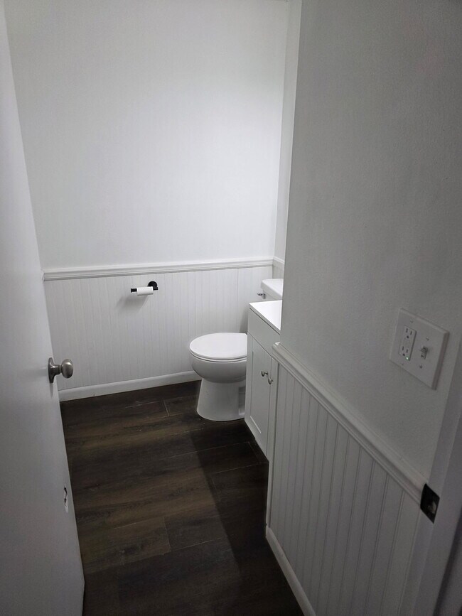 Foto del edificio - Hawthorne Townhomes