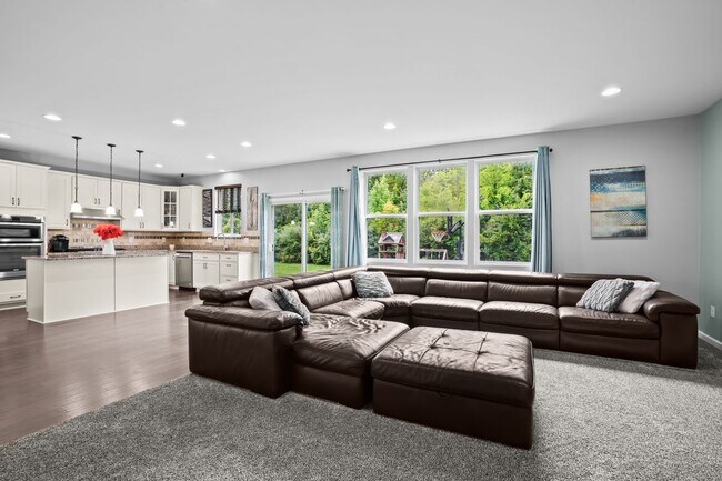 Foto del edificio - 49645 Hartwick Dr