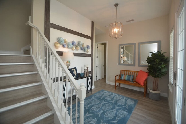 Building Photo - 36 Moody Dr