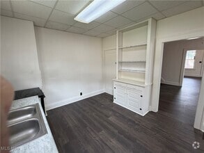 Building Photo - 1105 Virginia St