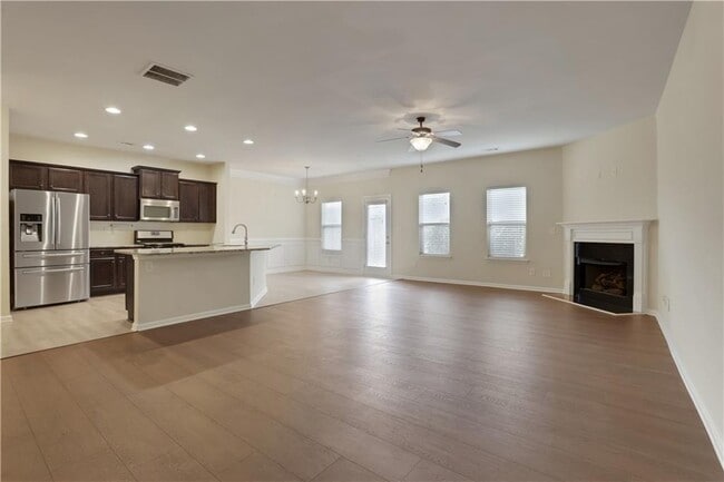 Foto del edificio - 2526 Morgan Chase Dr