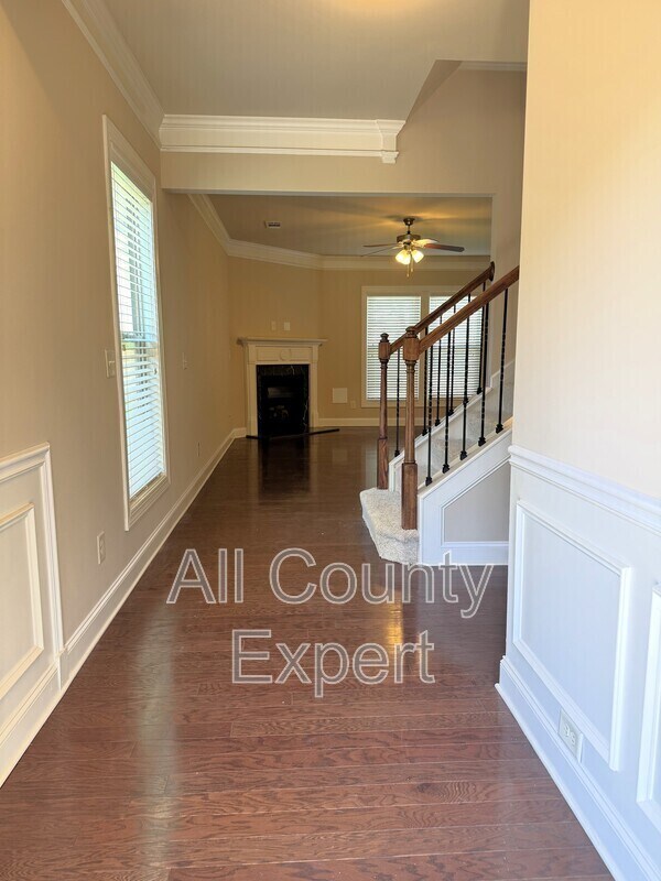 Building Photo - 1065 Township Cir