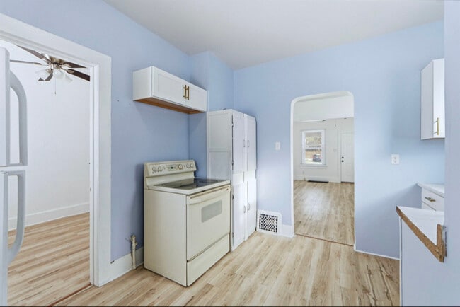 Building Photo - 1629 Sherman Blvd