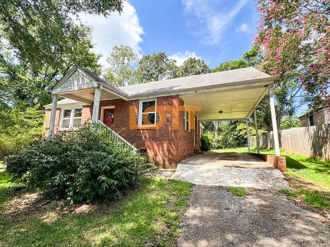 Building Photo - 638 Old Augusta Rd