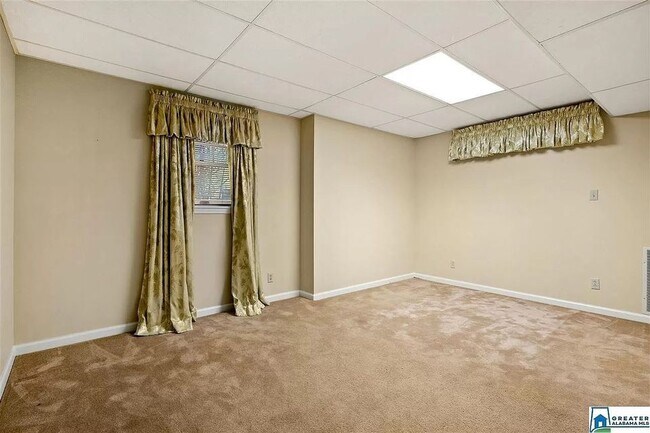 Foto del edificio - 1229 Edinborough Ln