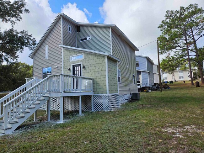 Foto del edificio - 5950 Blountstown Hwy