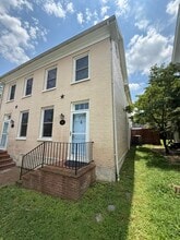 Building Photo - 1181 W Washington St