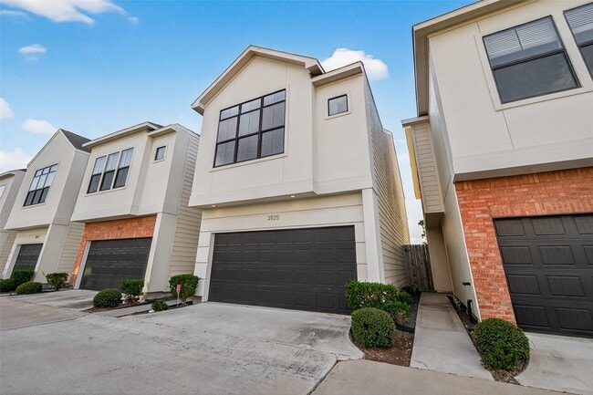 Foto del edificio - 3925 Tulane Oak Dr