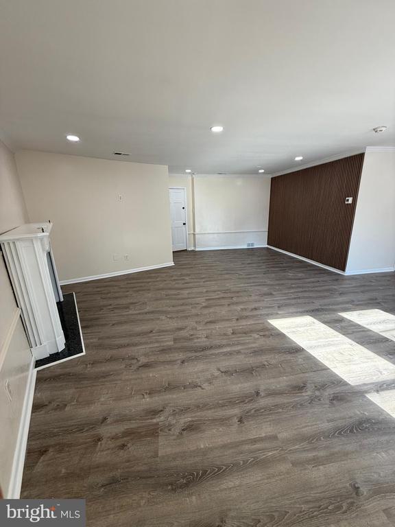 Foto del edificio - 7801 Montgomery Ave