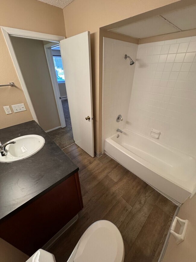 Interior Photo - Country Court Apartments - Waukee