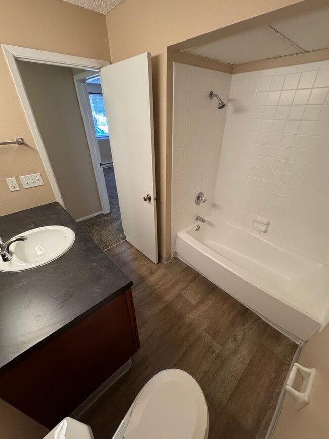 Interior Photo - Country Court Apartments - Waukee