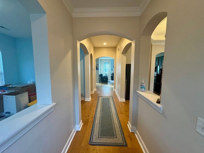 Building Photo - Beautiful 3BR/2.5BA Hous in the Ballantyne Area; Great Schools!