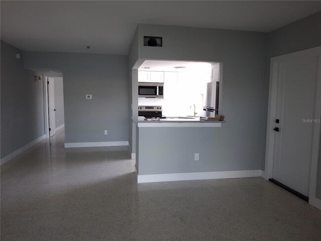 Foto del edificio - 11355 3rd St E