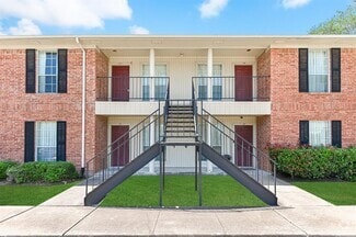 Building Photo - 9410 Edgebrook Dr
