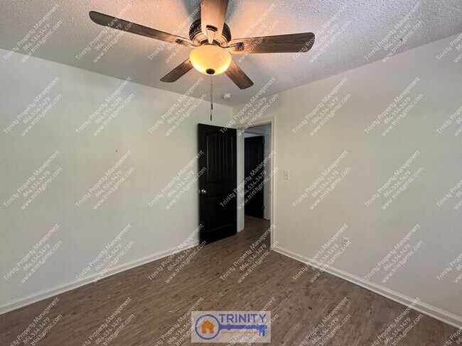 Building Photo - YOUR NEXT HOME!! Gorgeous and convenient!