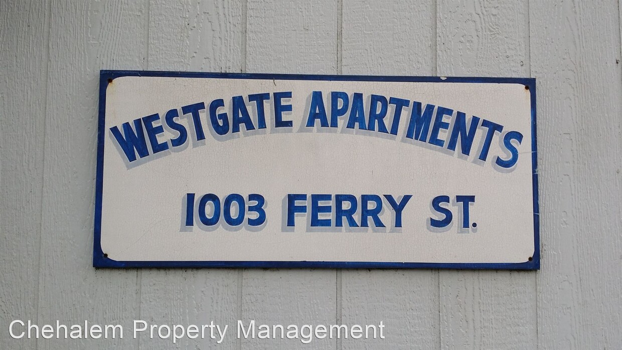 Building Photo - 1003 Ferry St