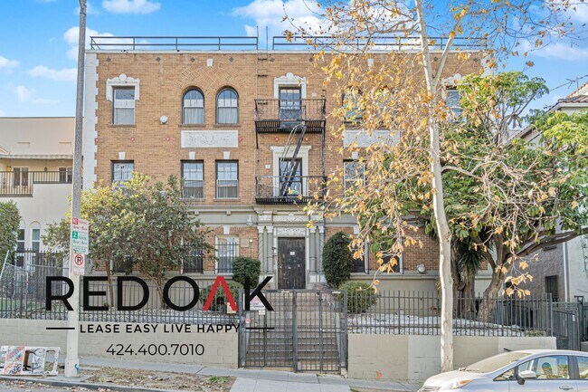 Foto del edificio - 245 N Kenmore Ave