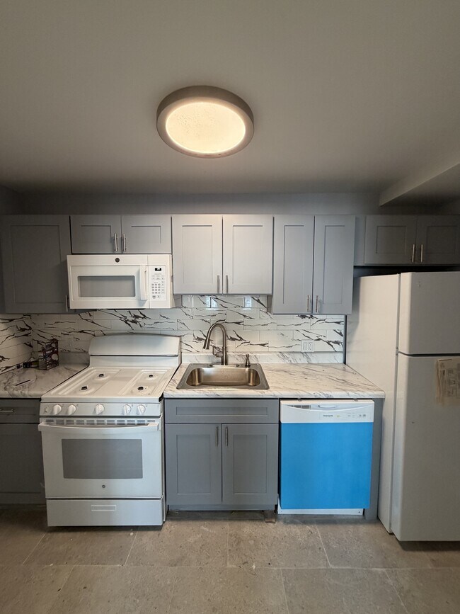 Foto del edificio - 1651 W Grange Ave