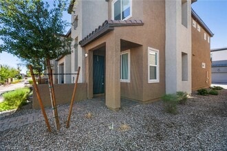 Building Photo - 222 Krameria Ave