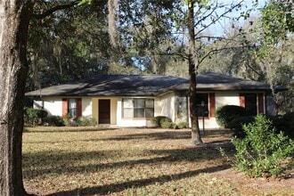 Building Photo - 9231 SW 197th Cir