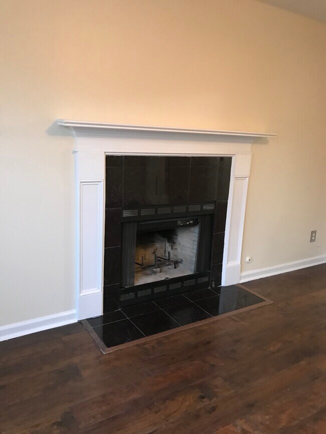Building Photo - 1575 Margate Ct NW
