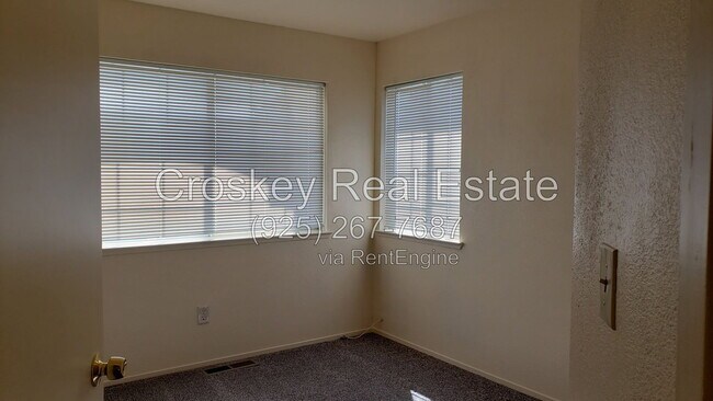 Foto del edificio - 4717 Knollpark Cir
