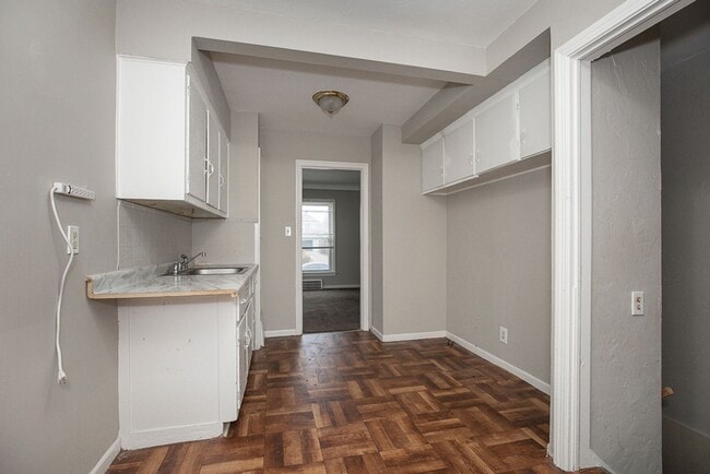 Foto del edificio - 2 BED 1 BATH SINGLE FAMILY HOME IN THE LEE-MILES NEIGHBORHOOD!