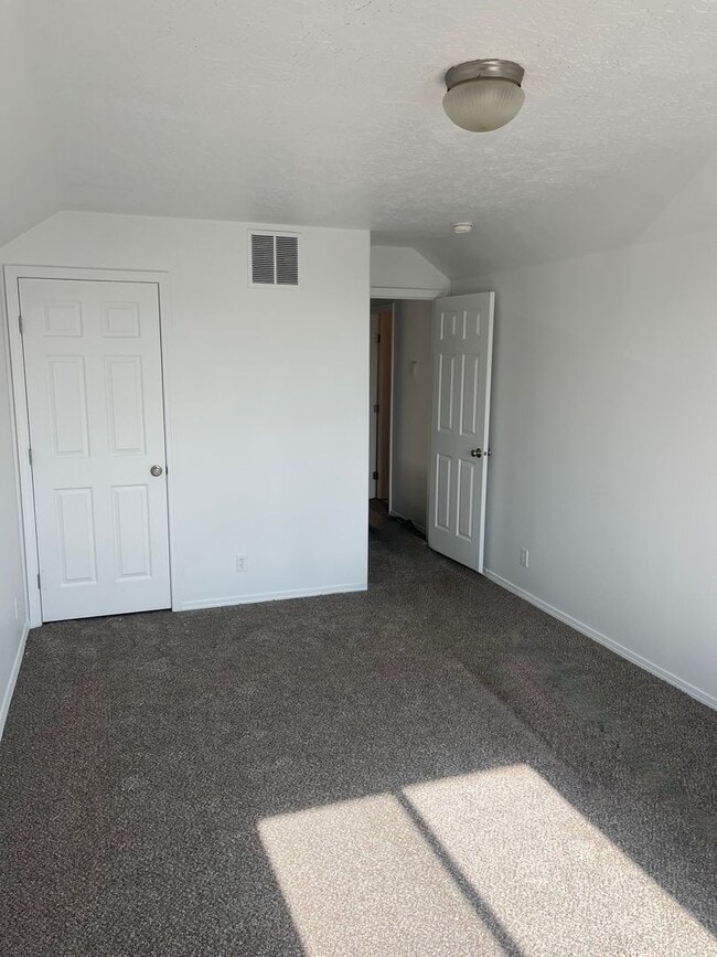 Building Photo - Nicely Updated Home In Nampa! Price Drop!!!