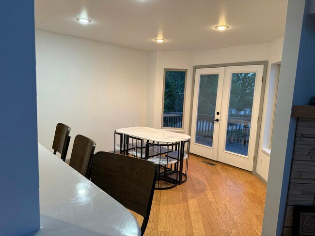 Foto del edificio - 2092 Colonial Dr