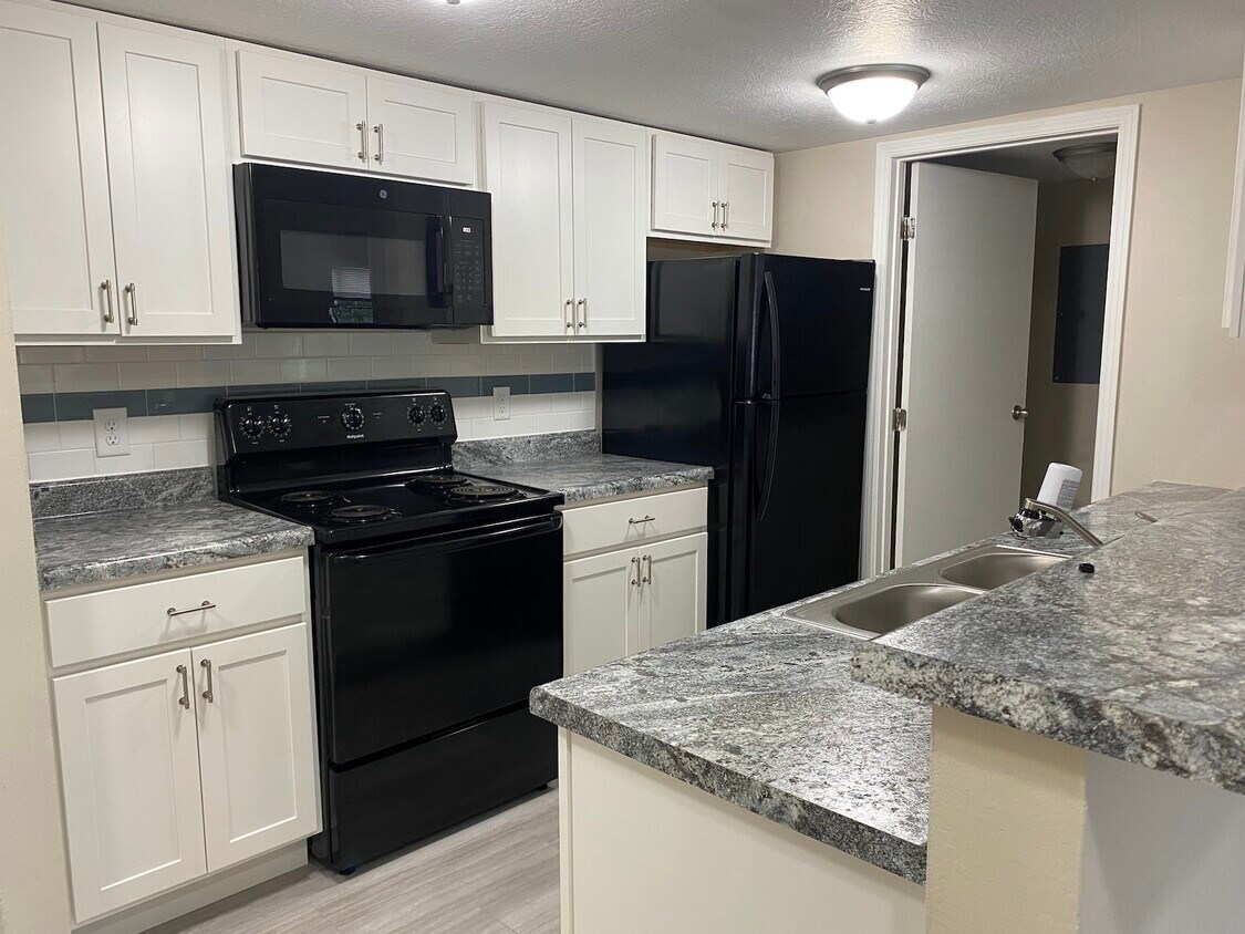 Primary Photo - 3700 Lifestyle Boulevard, Unit 3786