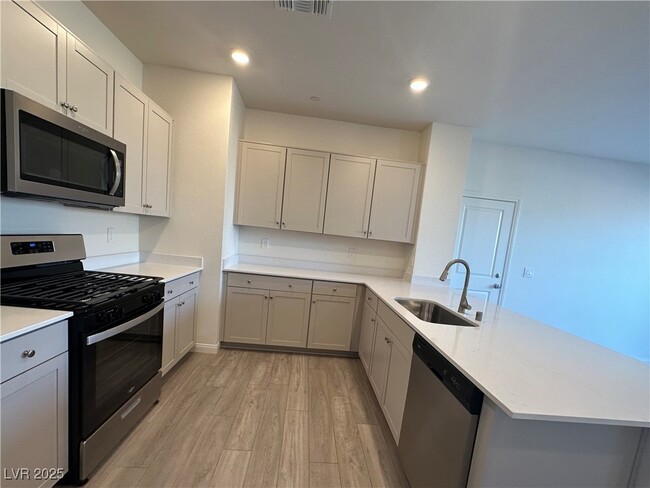 Foto del edificio - 3620 Bitonto Ln