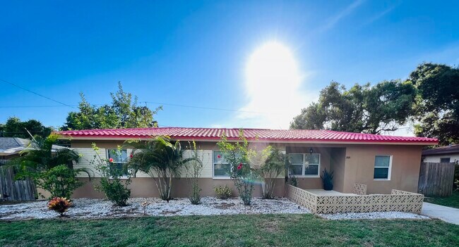 Foto del edificio - 1500 77th St N