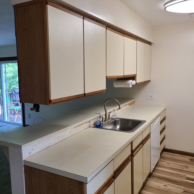 Kitchen 1 - 103 Spring House Ln