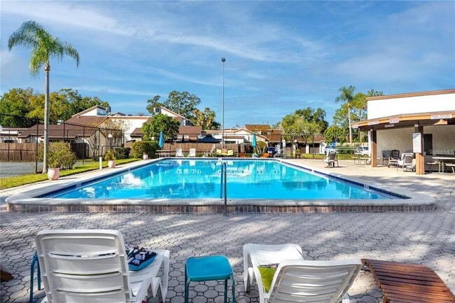 Foto del edificio - 2095 Sunset Point Rd